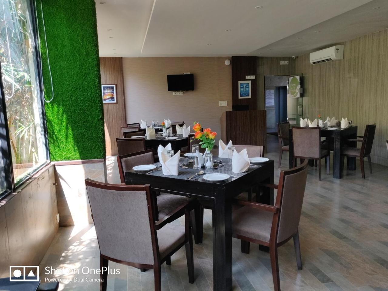 The Byke Signature Pure Veg Bangalore Exterior foto